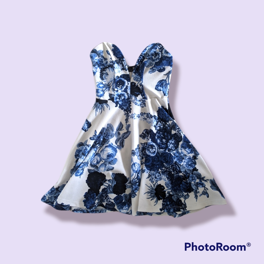 Lulu's blue and white mini dress